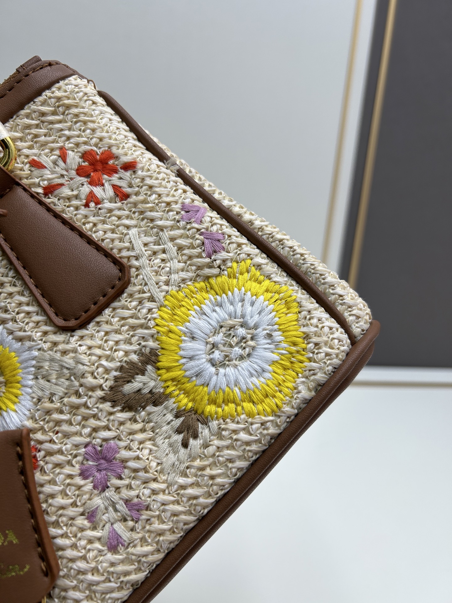 RADA woven handbag! Beautiful straw bag size: 26x17x11, model 2511