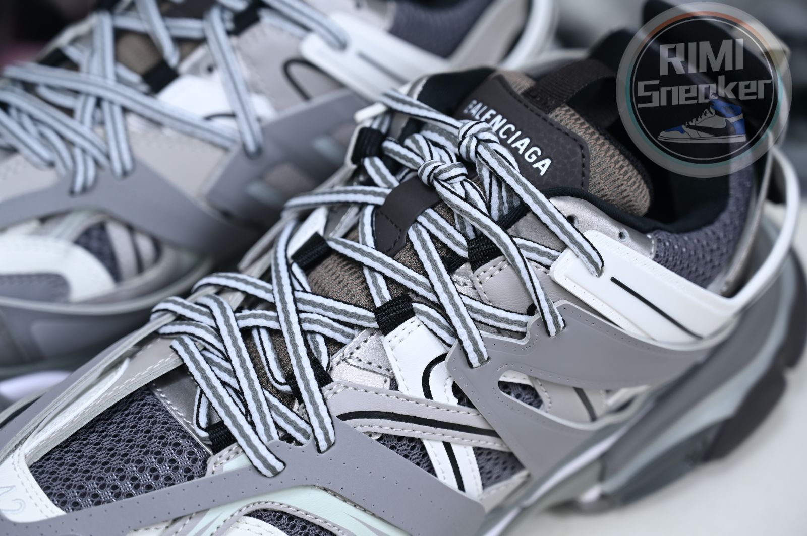 Balenciaga BLGA Track(LED)