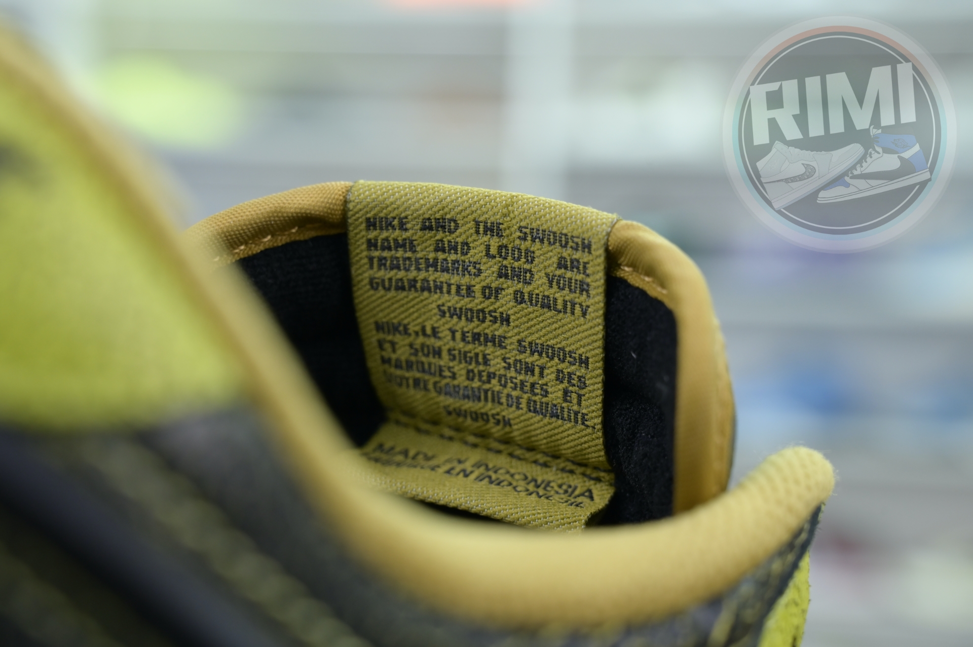 Nike Dunk Low“Halloween”