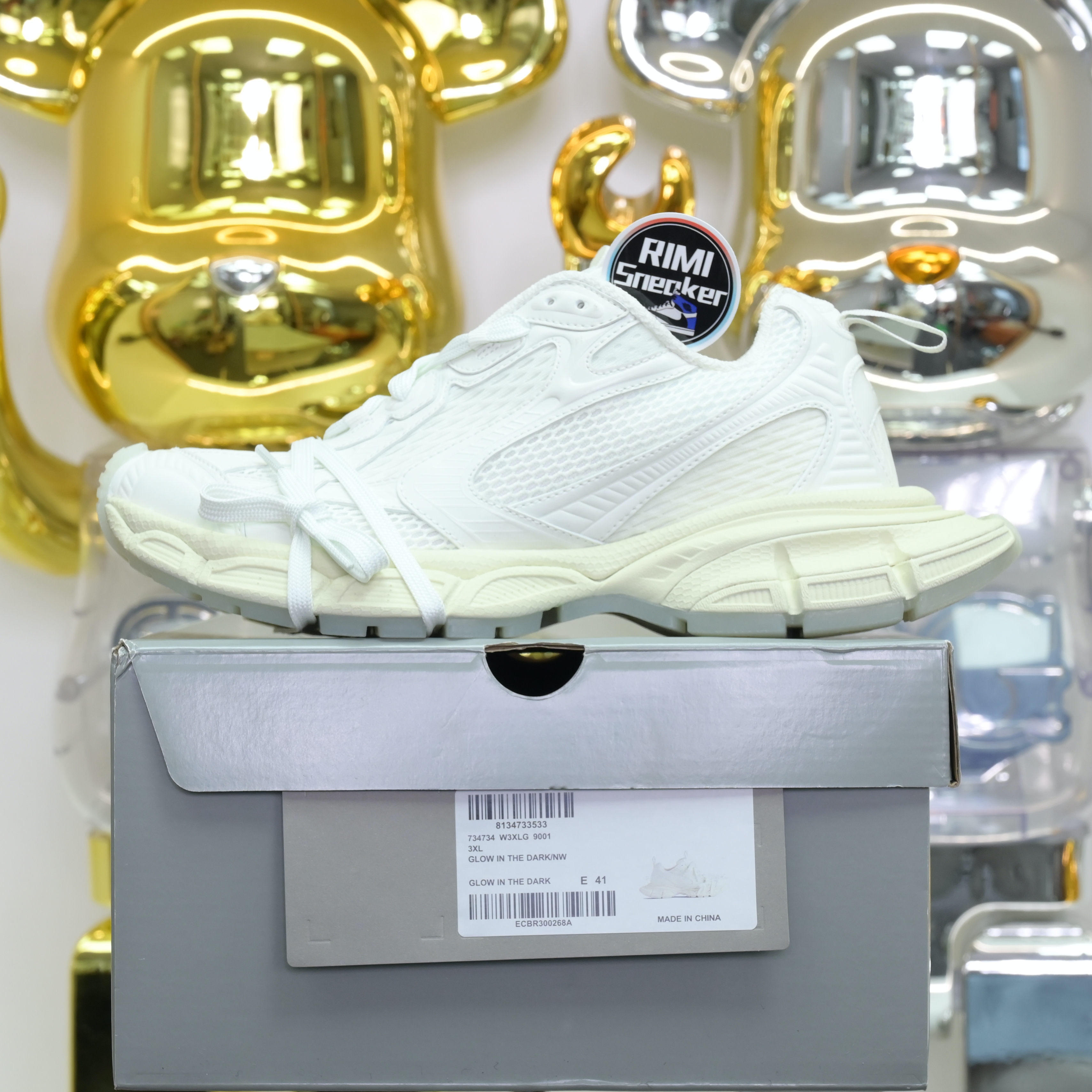 Balenciaga all sizes still in stock! Please contact customer service on iMessage/WhatsApp to purchase!  BLGA  3XL