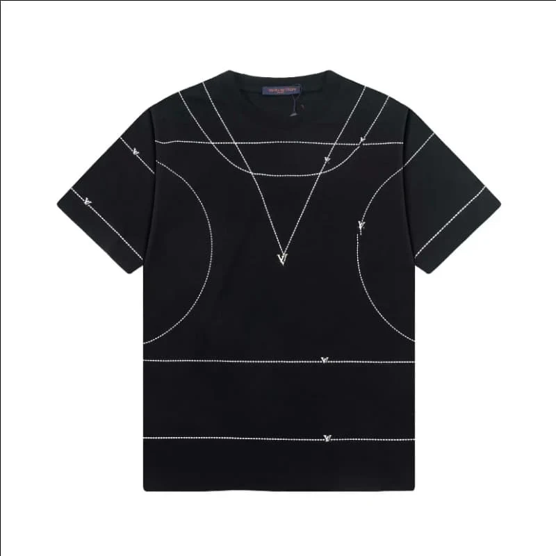 2025 Line Necklace & Metal Accent T-Shirt