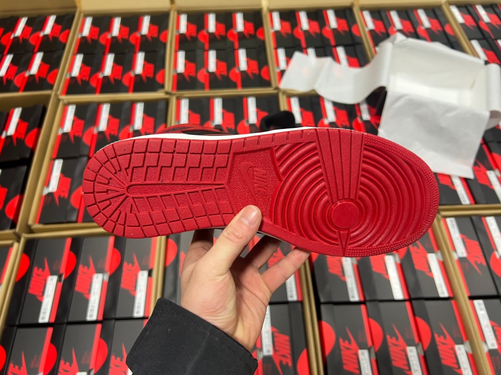 Air Jordan 1 High ’85 “Bred” HV6674-067