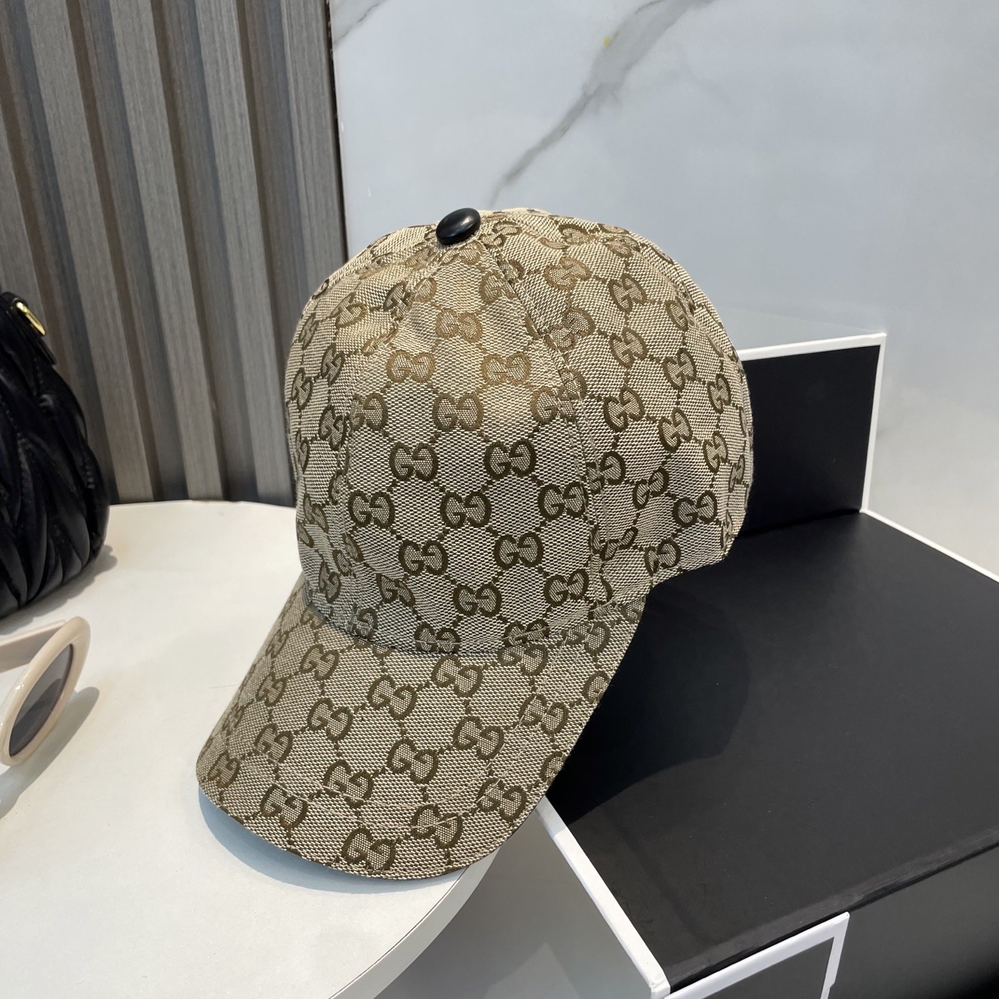 [#4935] G*u*i baseball cap peaked c ap hat