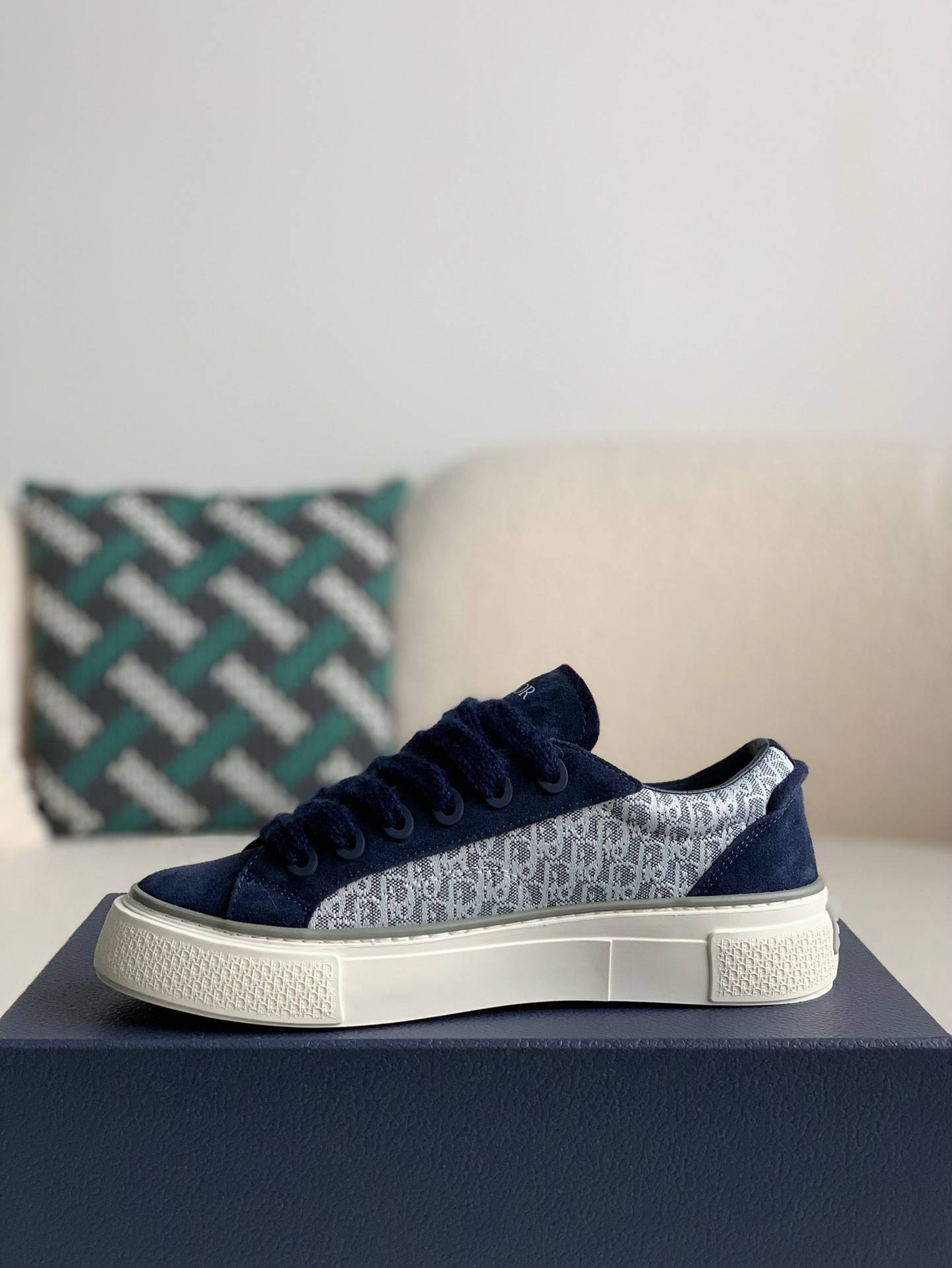 D*OR New B33 Sneaker