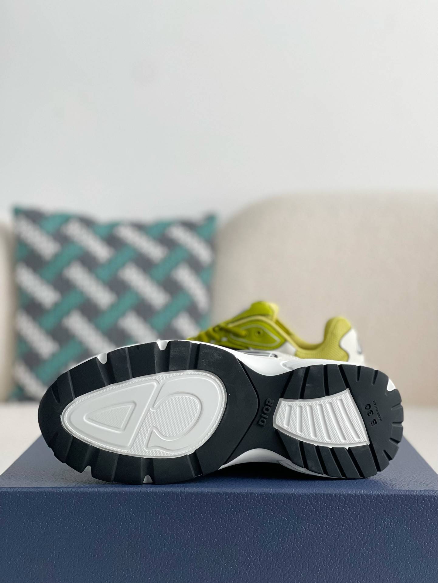 D*OR B30 New Sneaker