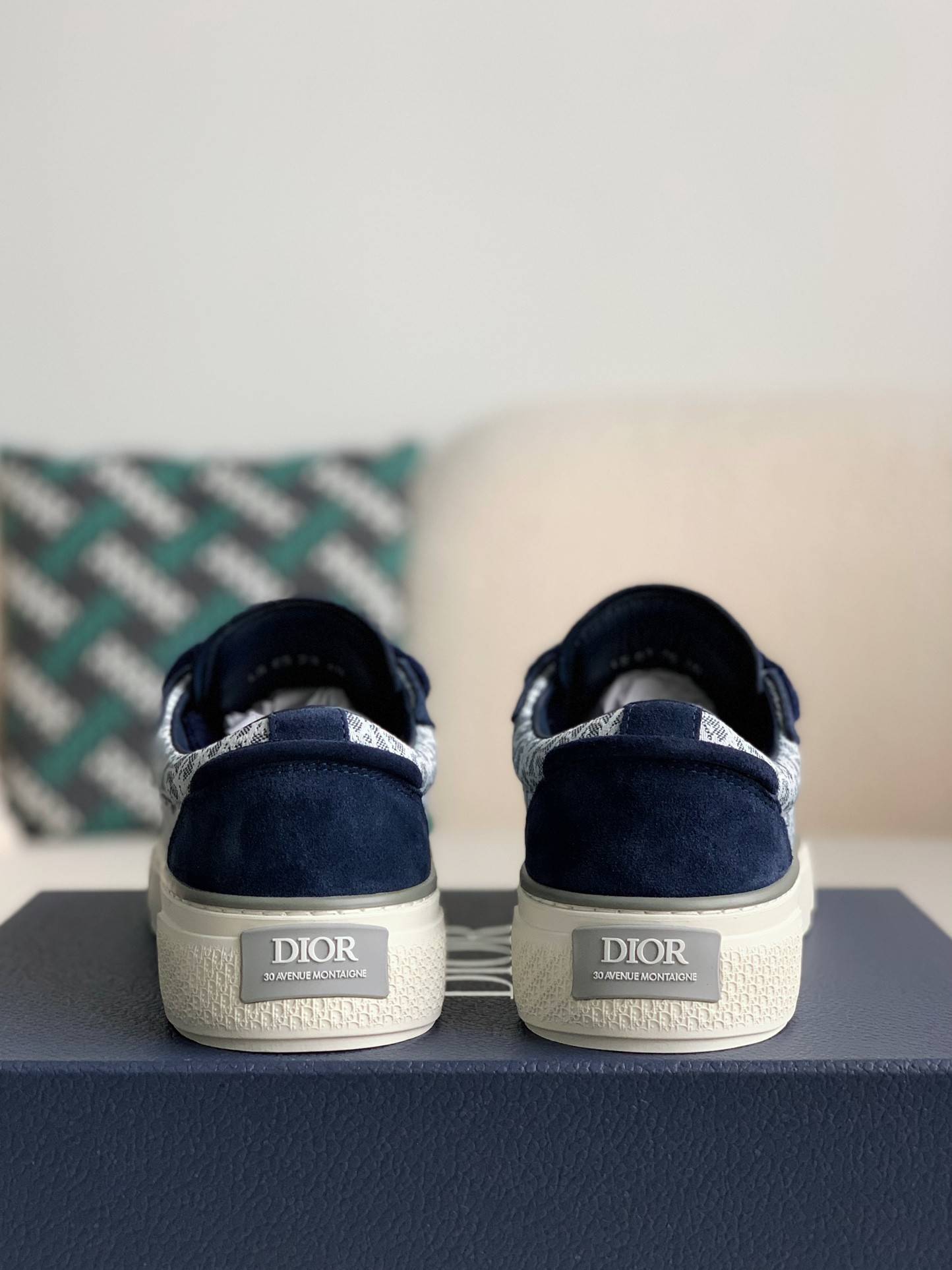 D*OR New B33 Sneaker