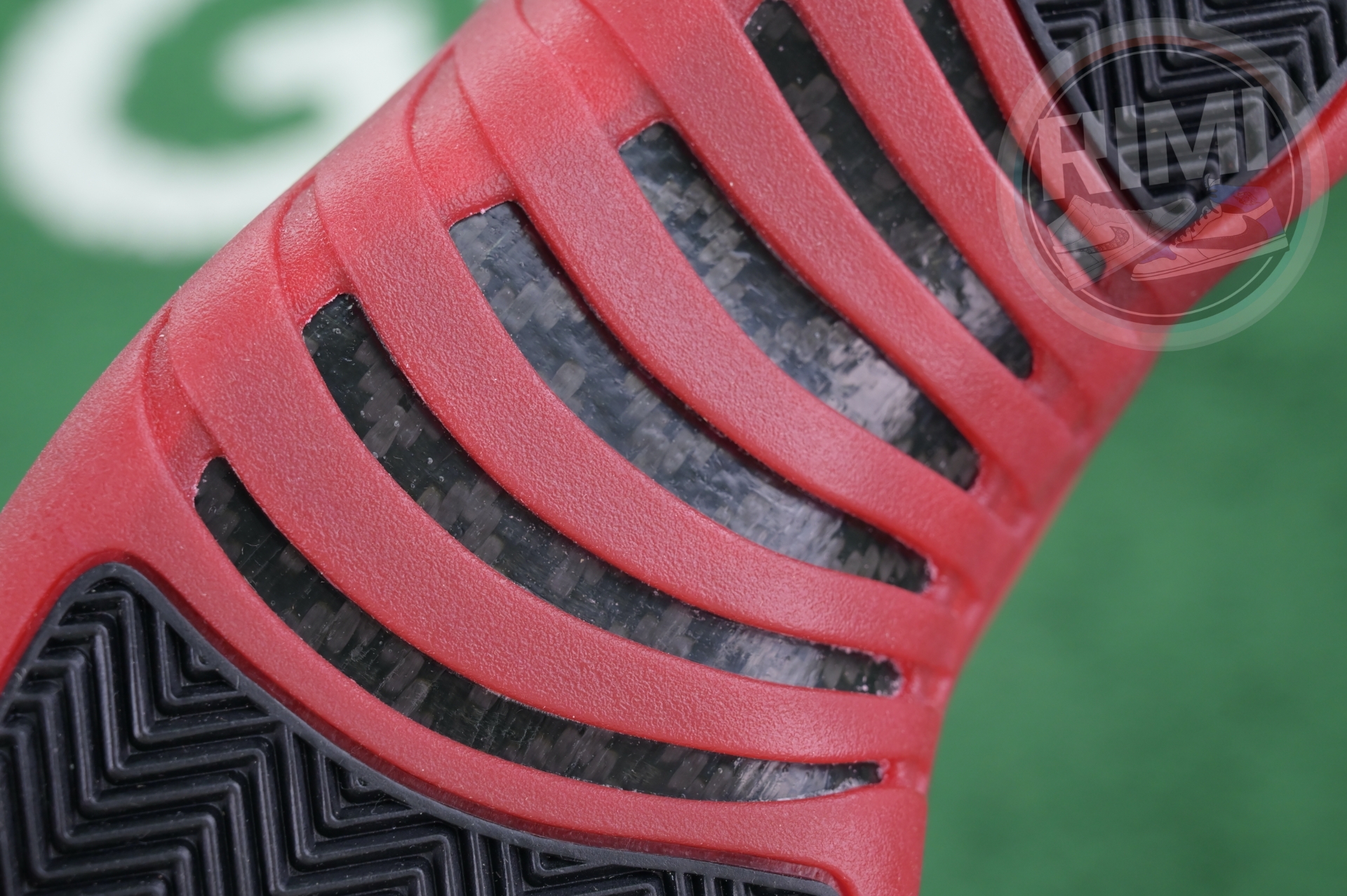 Air Jordan 12 Flu Game 2025 CT8013 002