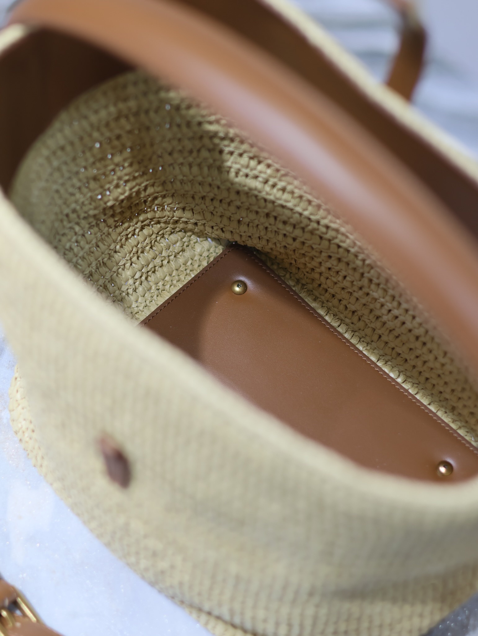 YSL apricot woven LE 37 woven bucket bag Style number: 742828 Size: 20×25×16cm