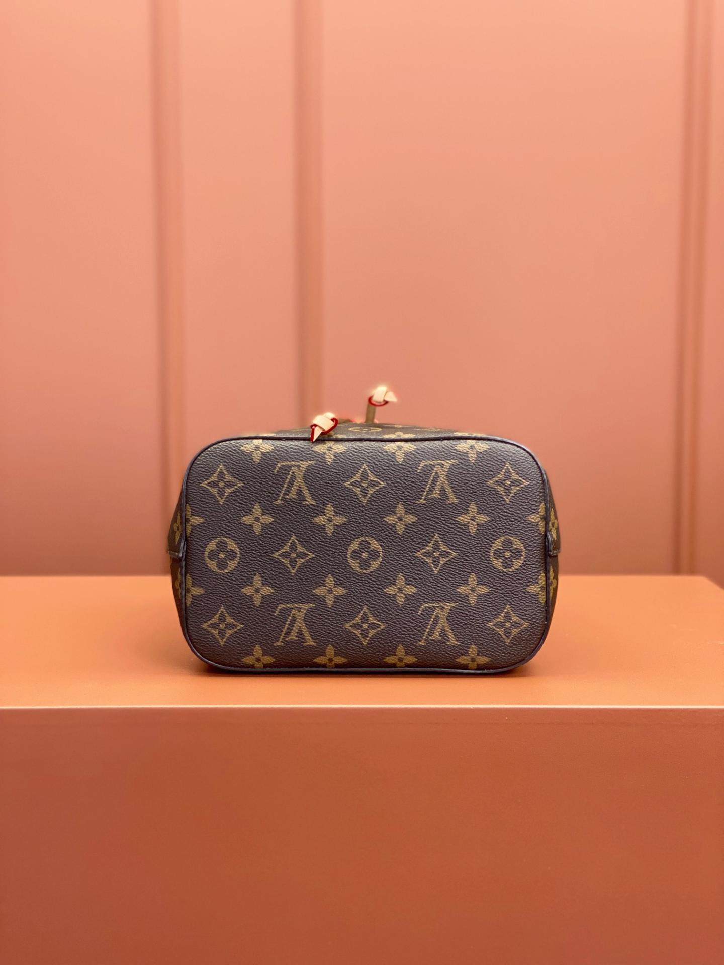 L*V NEONOE BB bucket M46319 size:20*20*13cm