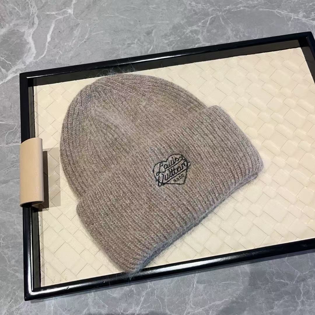 [#4093] Louis Vuitton autumn and wi nter new knitted hat