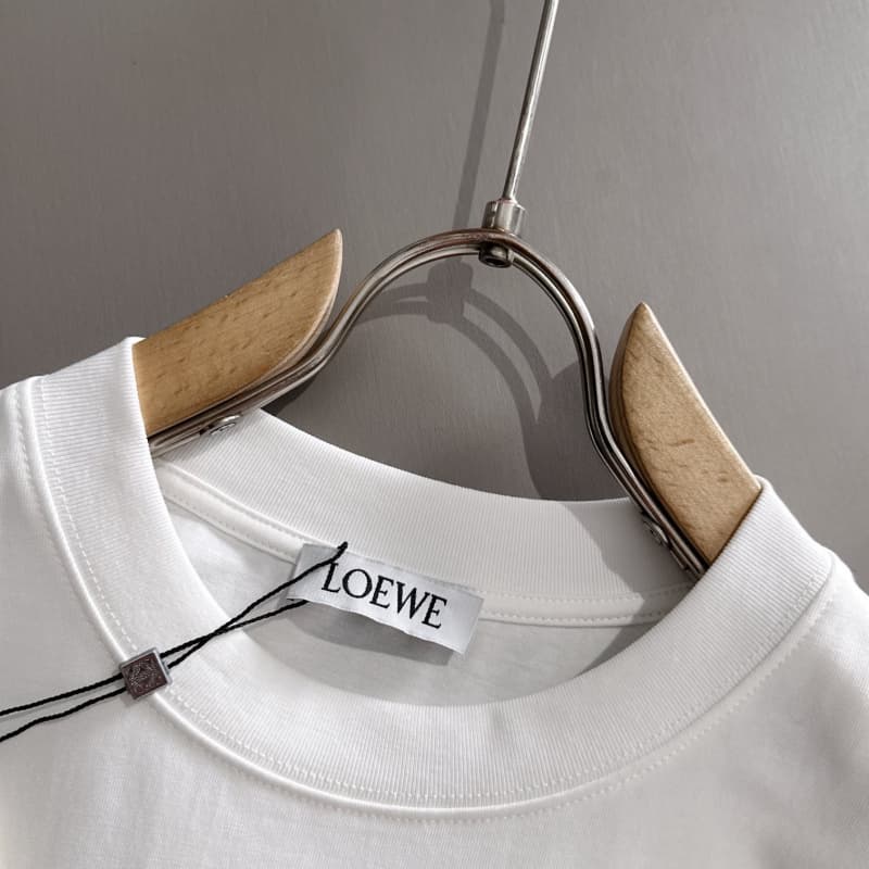 3D Minimalist Design T-Shirt