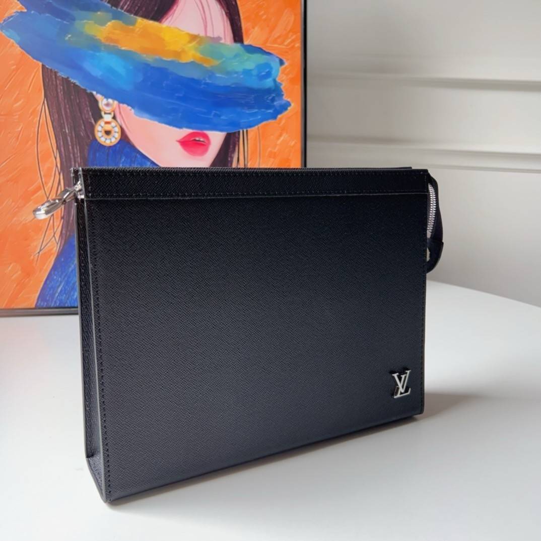 L*V logo calfskin protective case clutch M30450