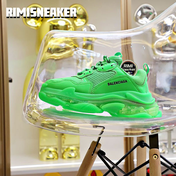 Balenciaga TRIPLE S green
