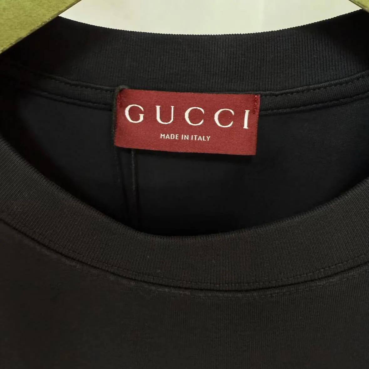 Minimalist 3D Embroidery T-Shirt