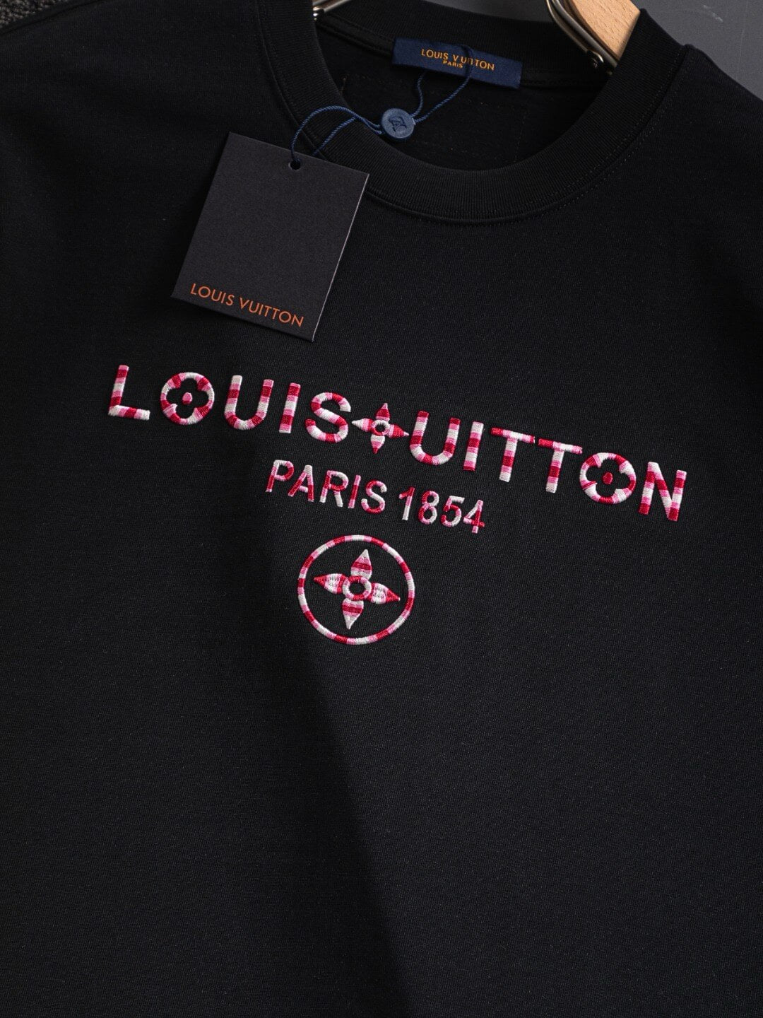 Three-Dimensional Embroidery T Shirt