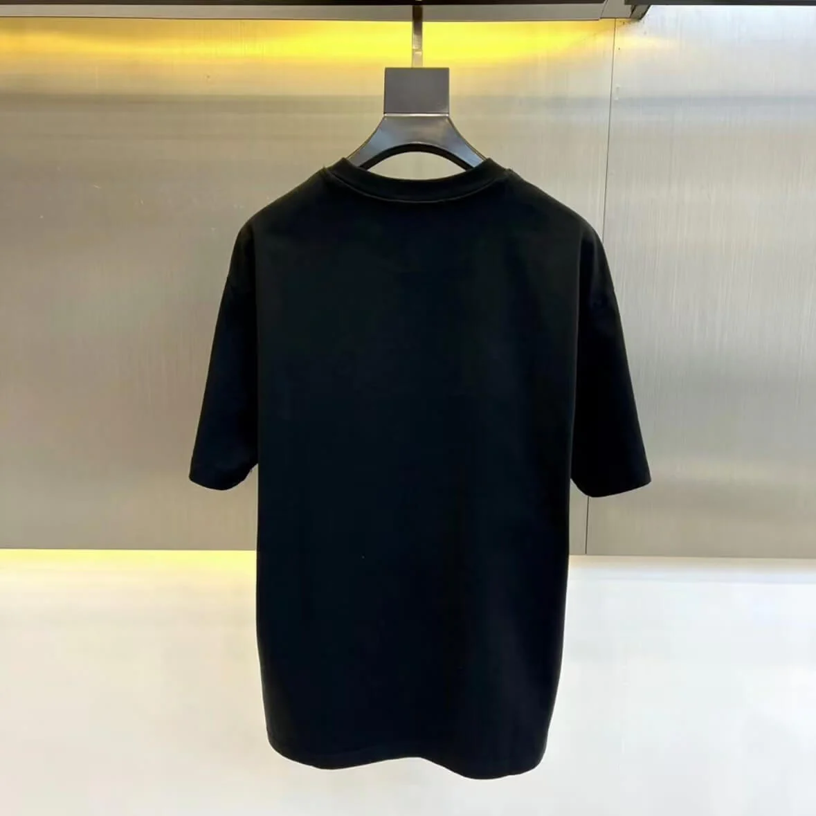 Minimalist 3D Embroidery T-Shirt