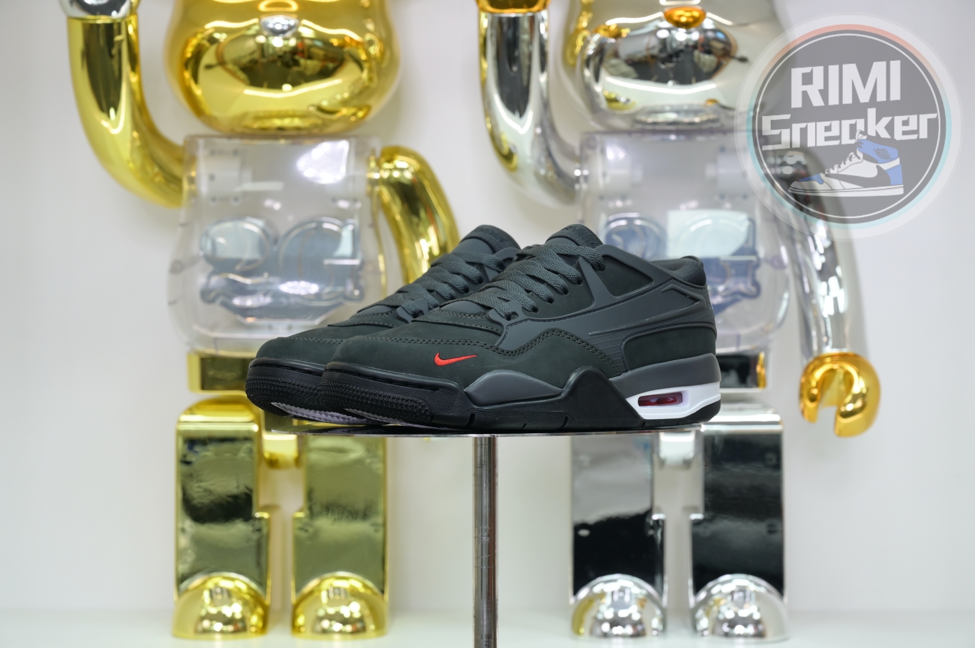 Nigel SyL*Vester x Jordan Air Jordan 4 RM SP “Anthracite”