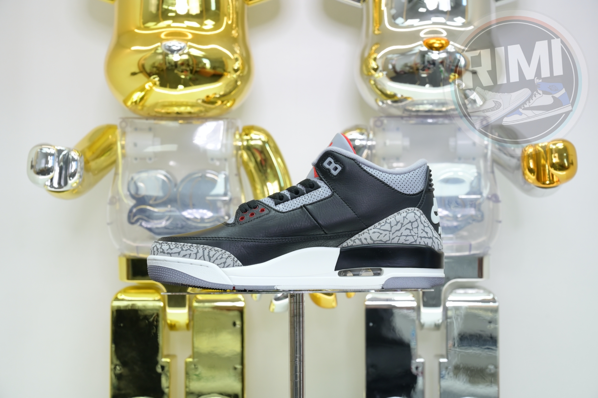 Air Jordan 3“Black Cement Reimagined”