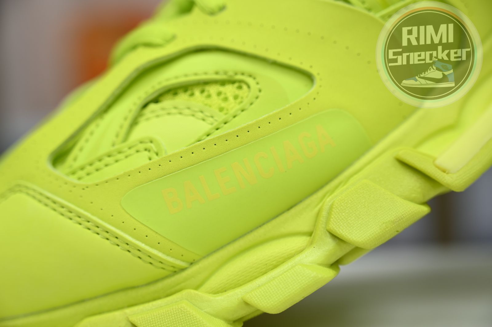 Balenciaga BLGA Track(LED)