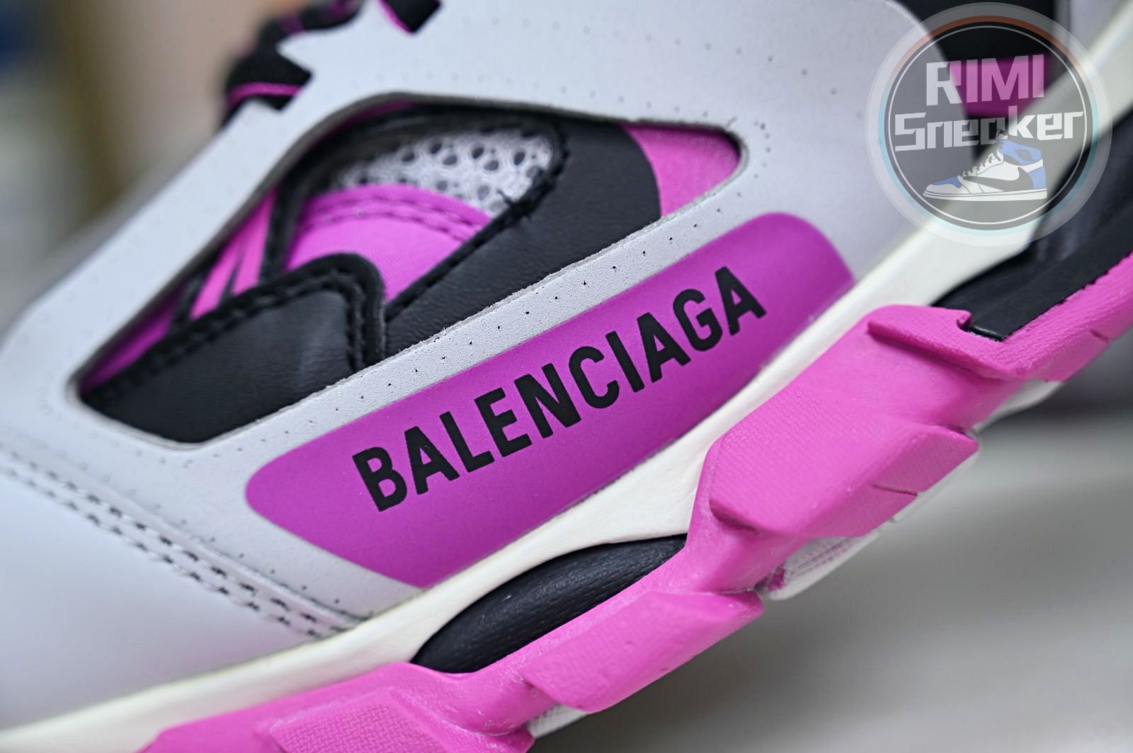 Balenciaga BLGA Track(LED)