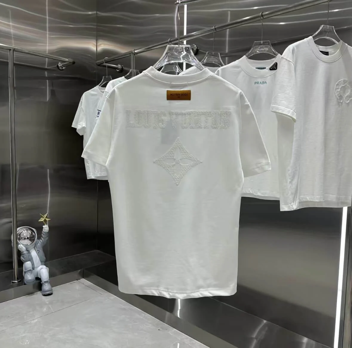 Trendy 3D Embroidered Letter And Pattern T-Shirt