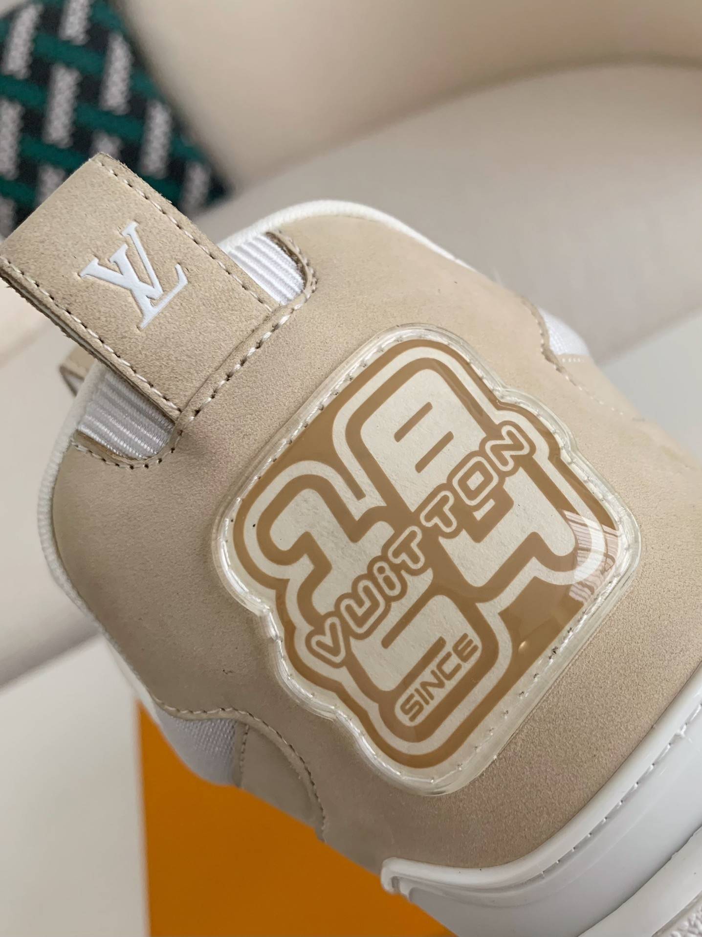 L*V  RUNNER TATIC  Sneakers