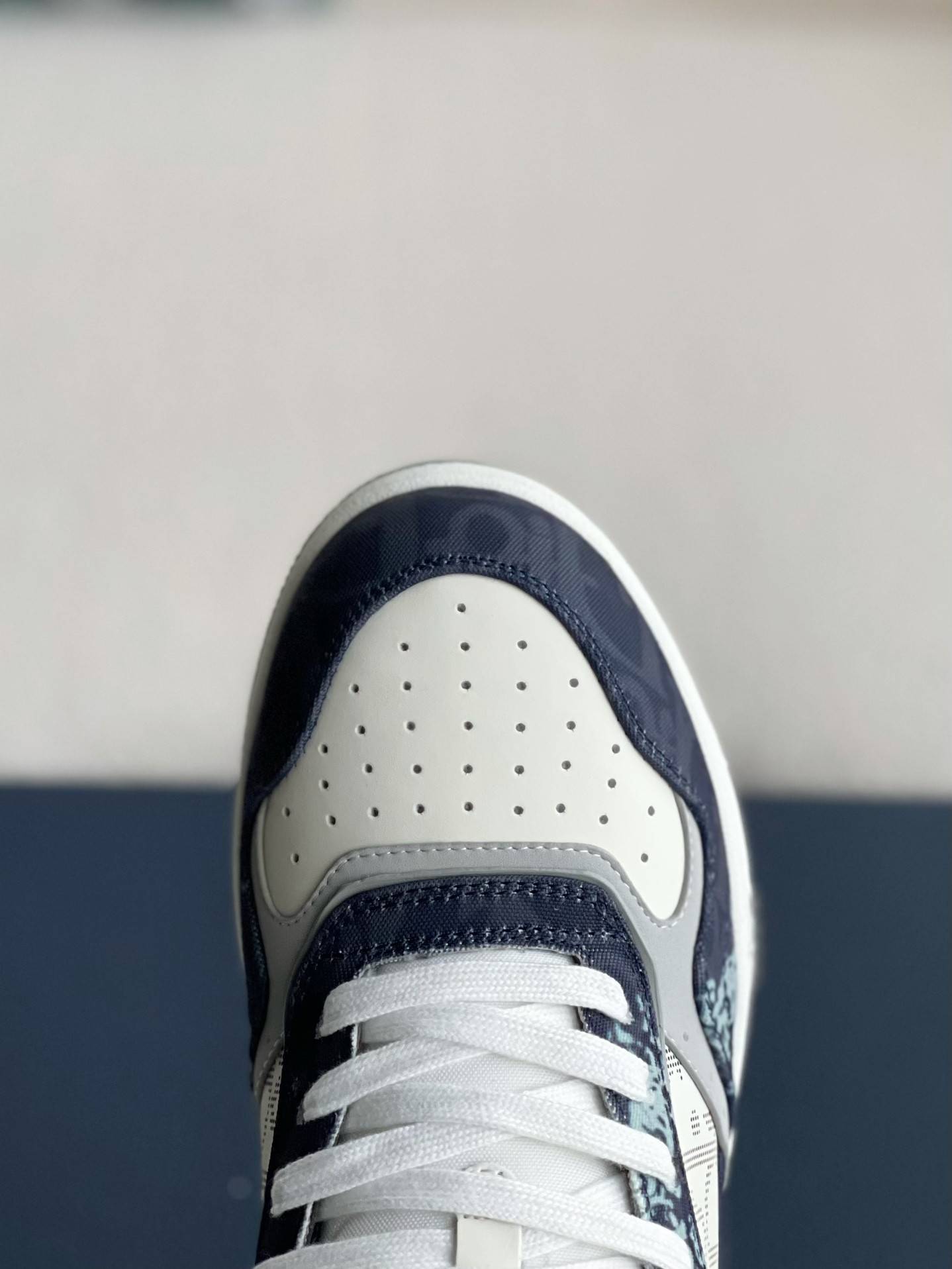 D*OR New B27 Sneaker