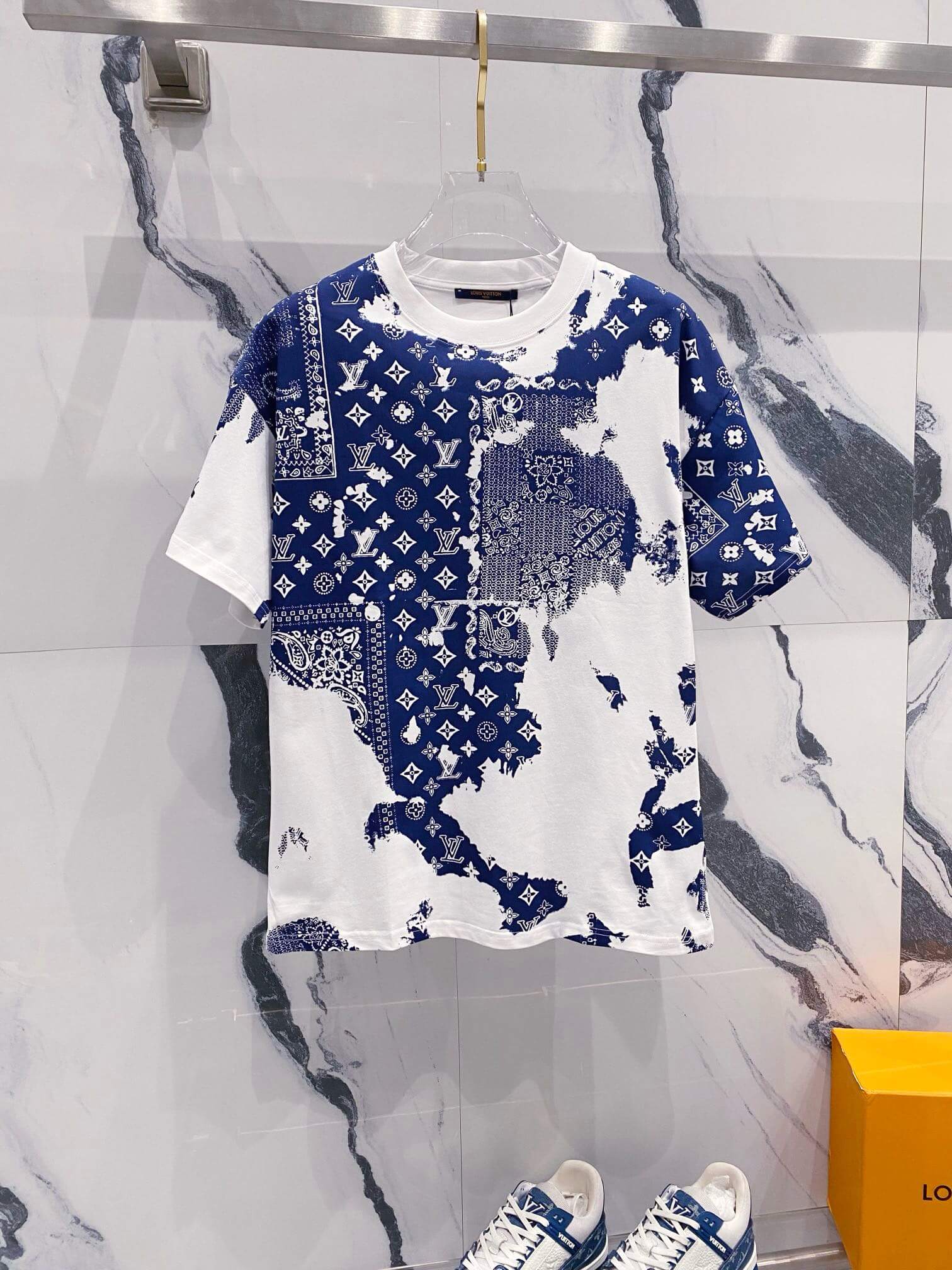 Rendering Blue Full Print T Shirt