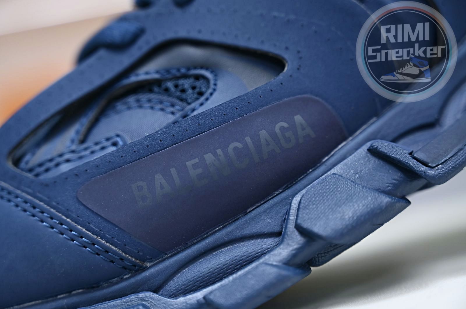 Balenciaga BLGA Track(LED)