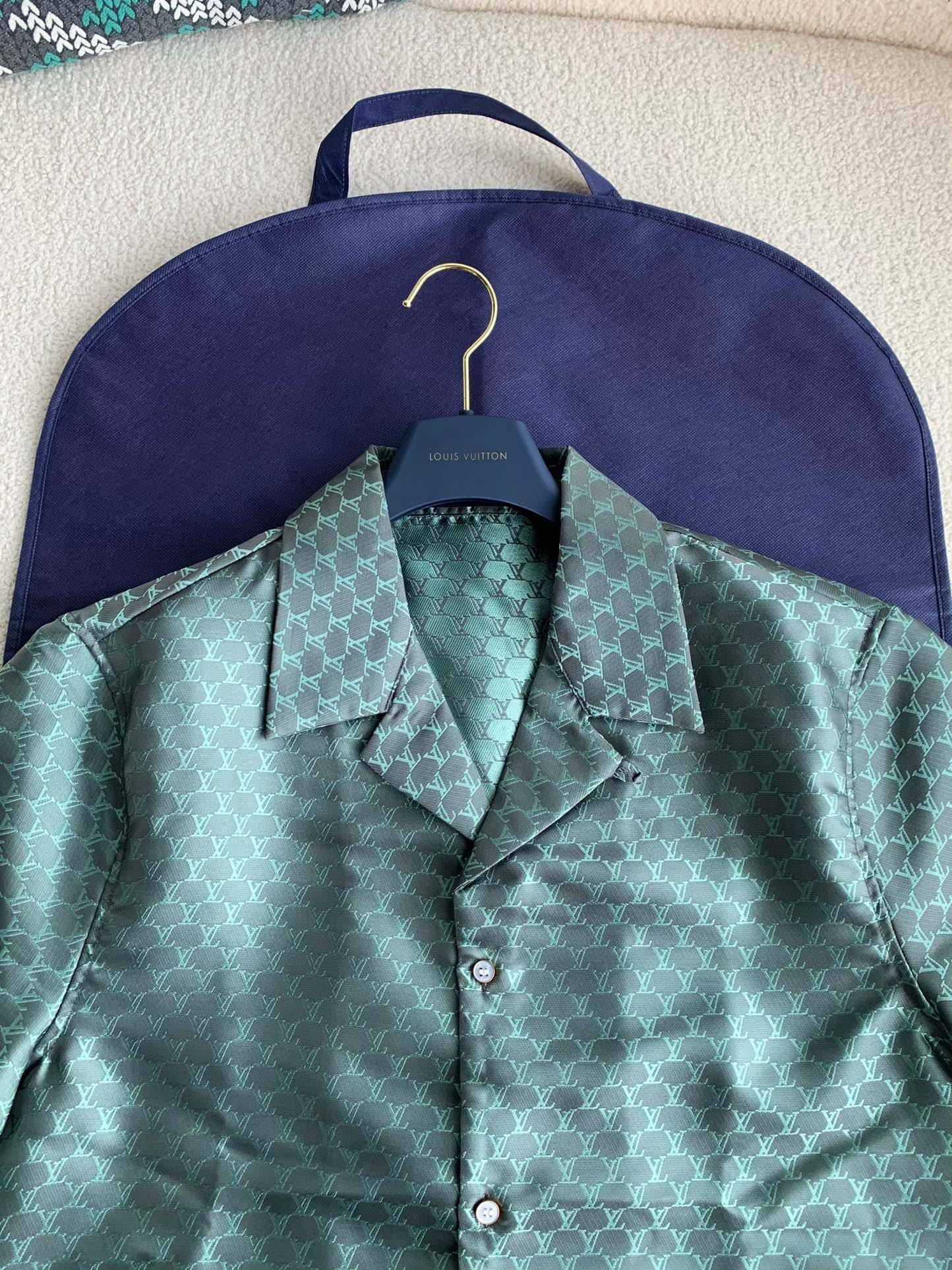 Louis Vuitton  Shirts