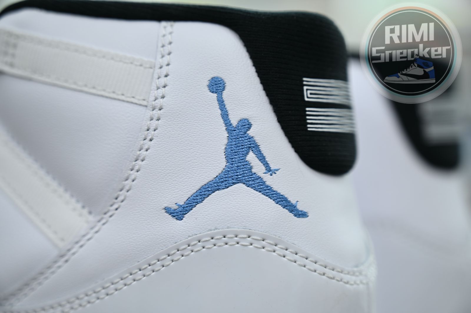 Jordan Air Jordan 11“Legend Blue”  2024  CT8012-104