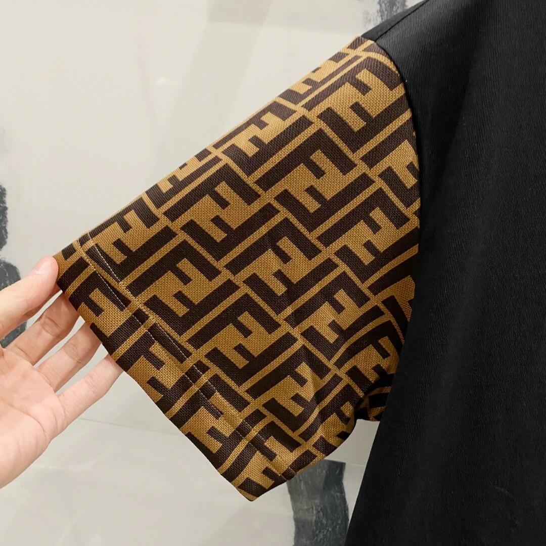 Full sleeve print T Shirt