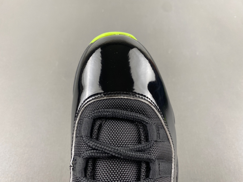 Air Jordan 11  CT8012-003