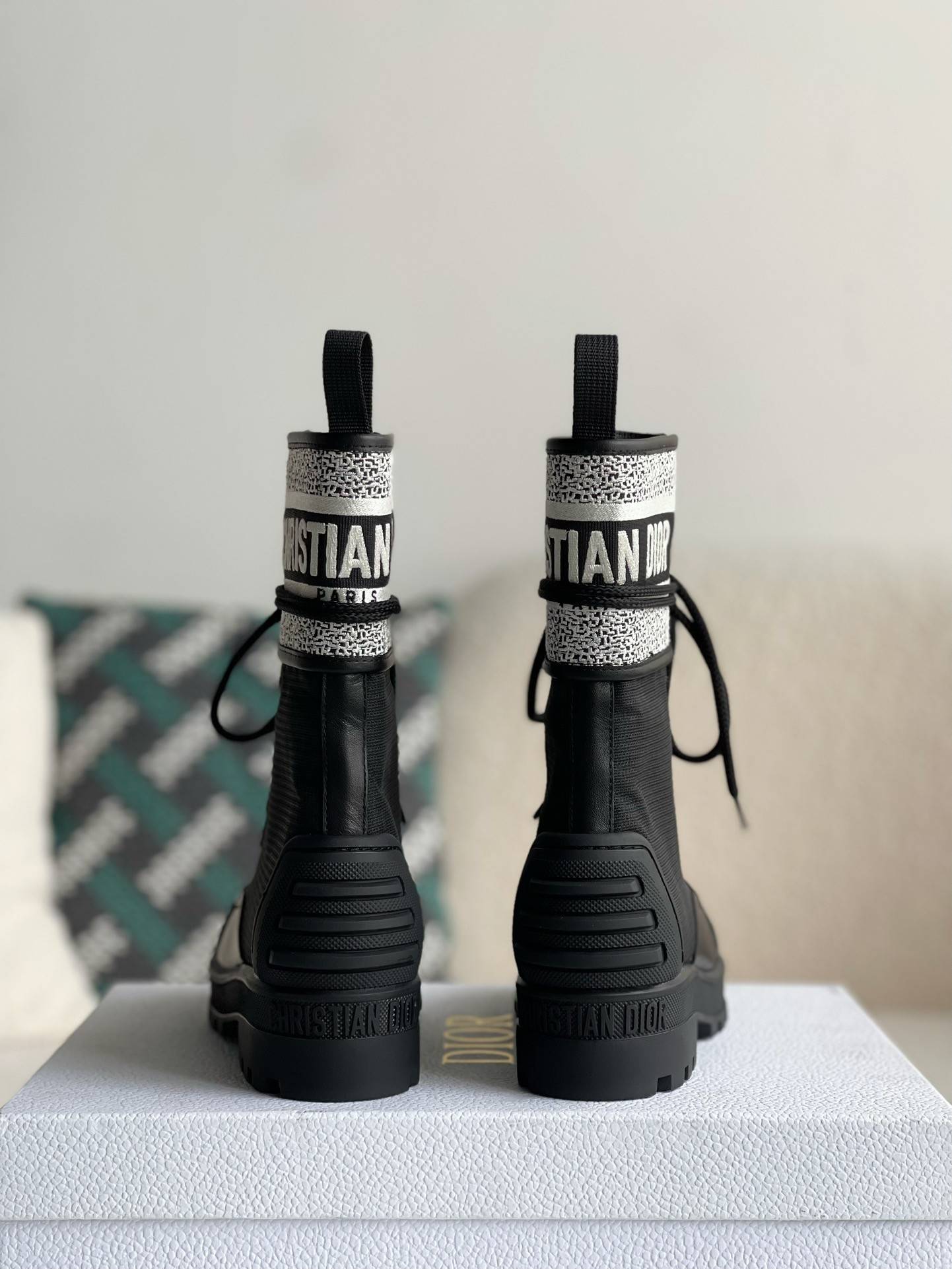 D*OR D-Major black women