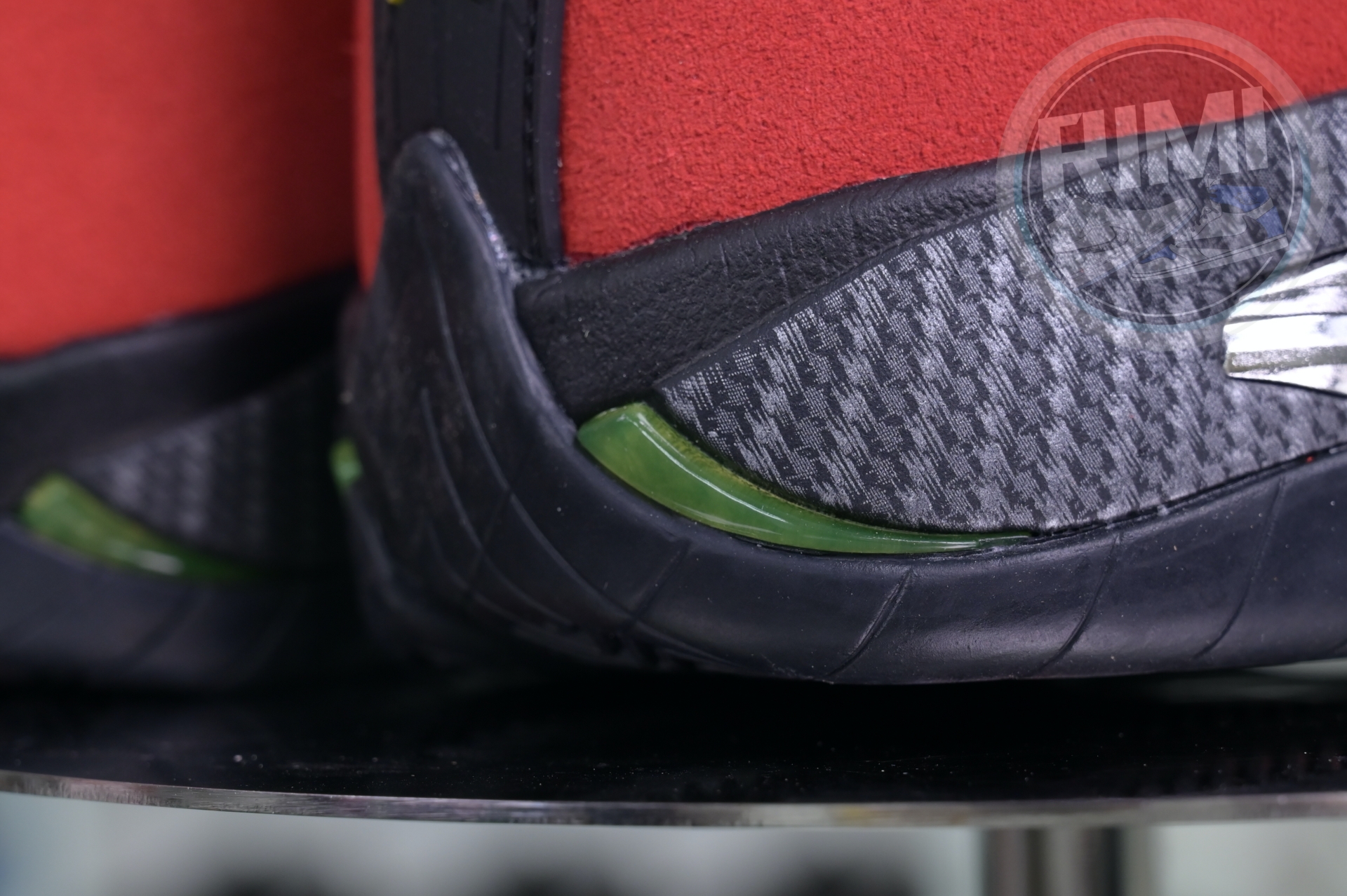 Jordan Air Jordan 14 Retro Ferrari