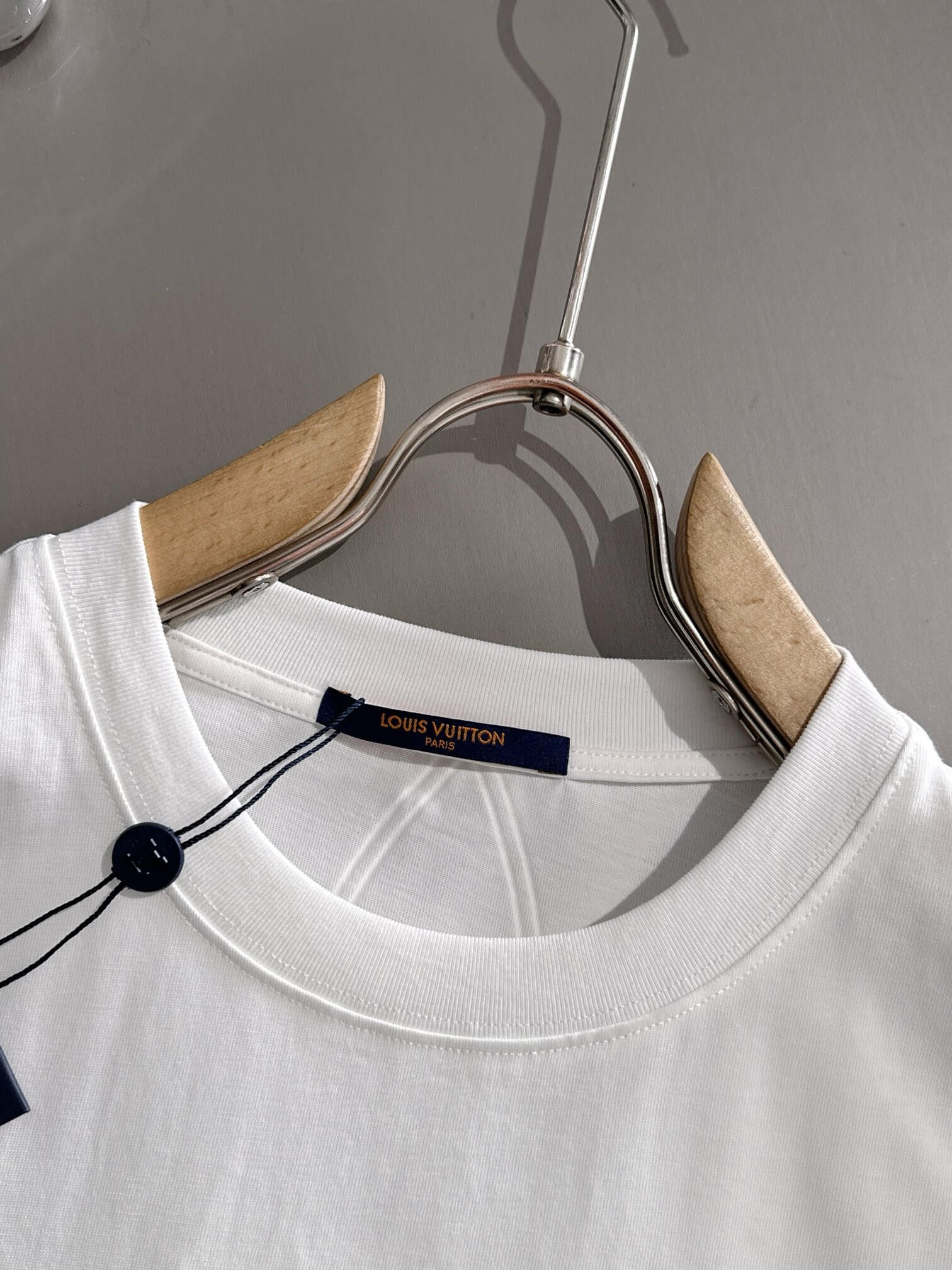 Classic Pattern Embroidery T Shirt