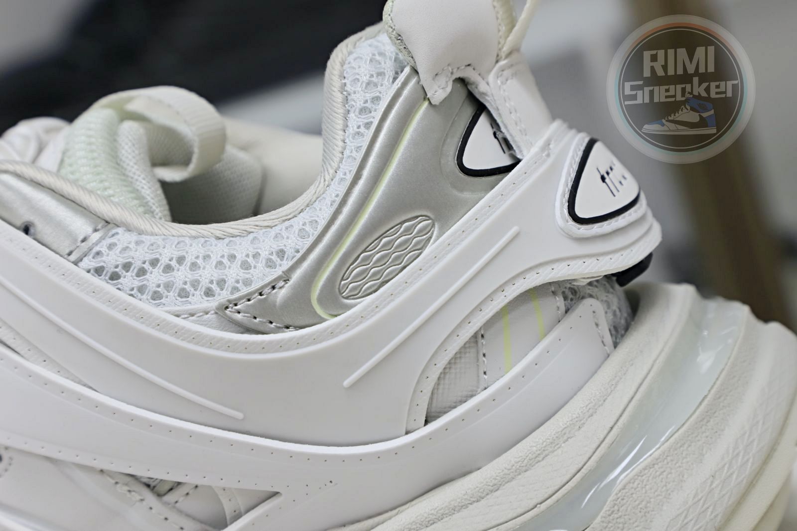 Balenciaga BLGA  Track（LED）