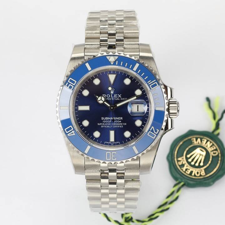 Rolex Submariner Series 40 Men''s Watch