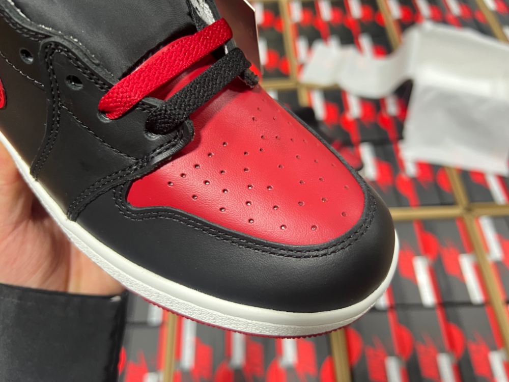 Air Jordan 1 High ’85 “Bred” HV6674-067
