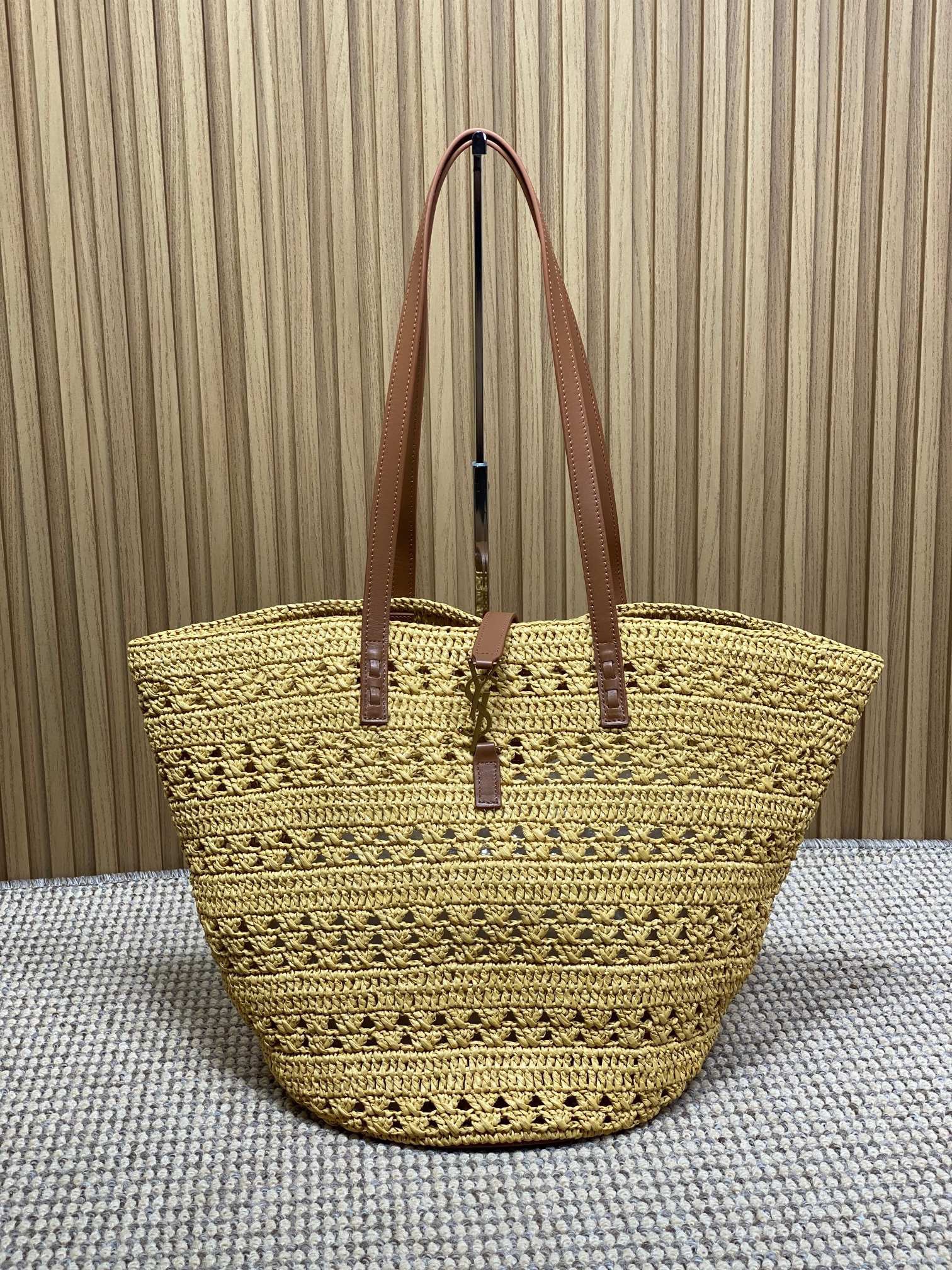 YSL straw tote basket, pure handmade. 685618 Size: 55*31*28cm
