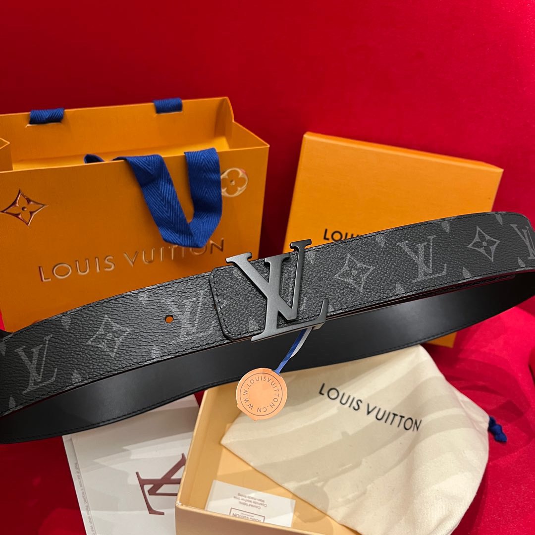 Louis Vuitton LV men''s belt INITIALES M9043T