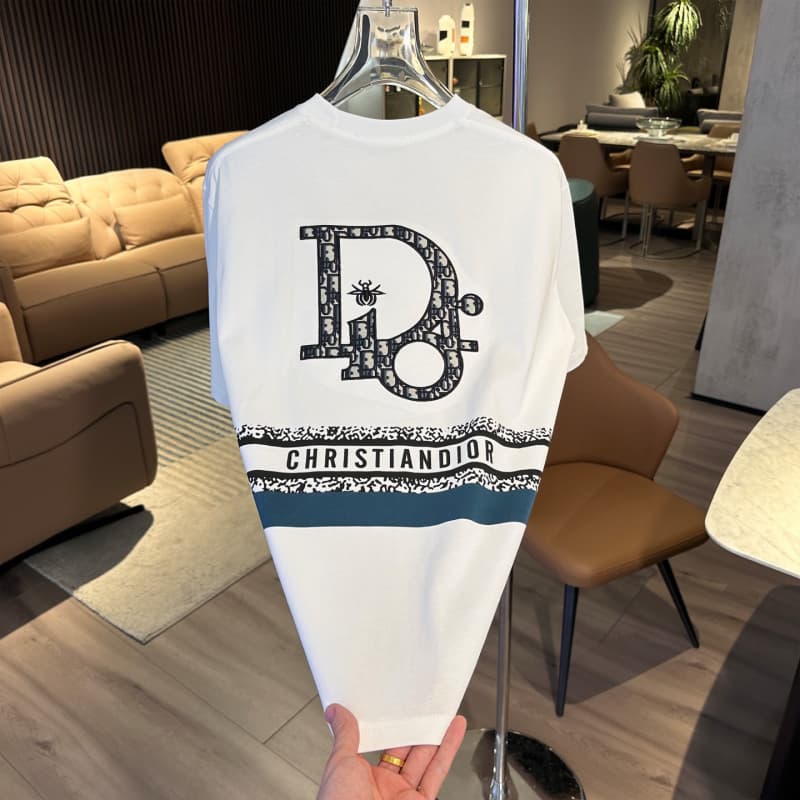 2025 New Jacquard & Embroidered Bee T-Shirt