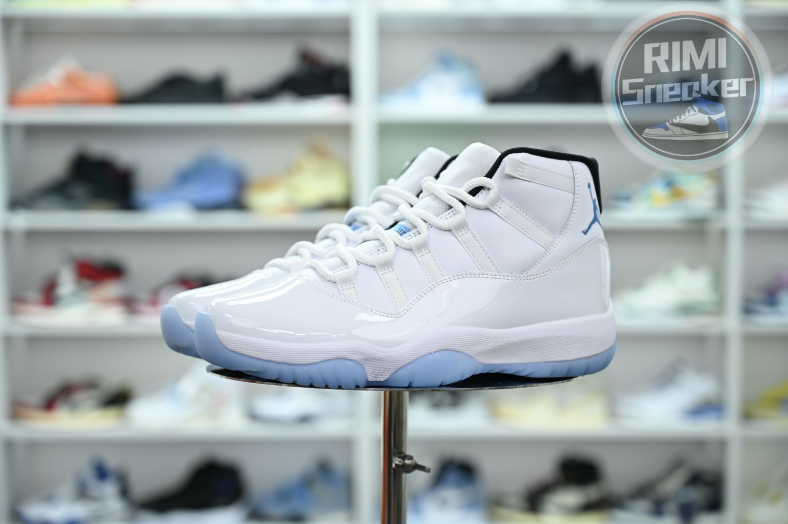 Jordan Air Jordan 11“Legend Blue”  2024  CT8012-104