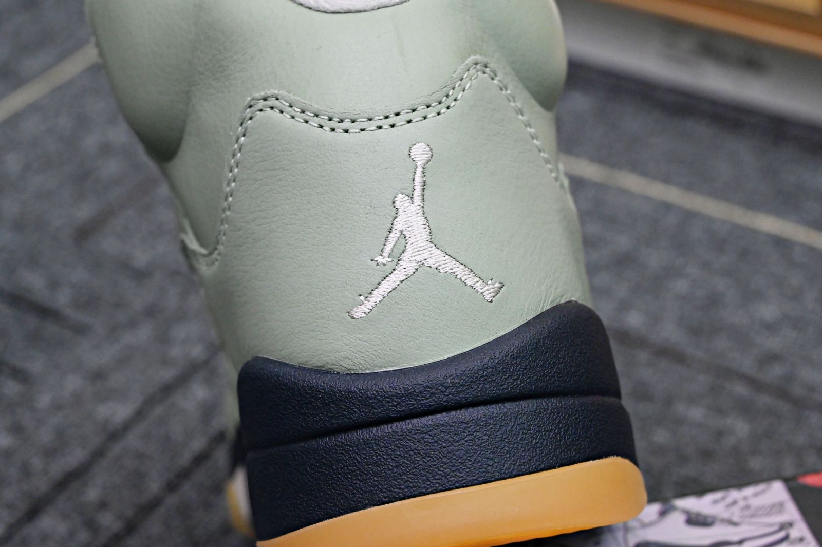 AIR JORDAN 5 "JADE HORIZON" DC7501-300