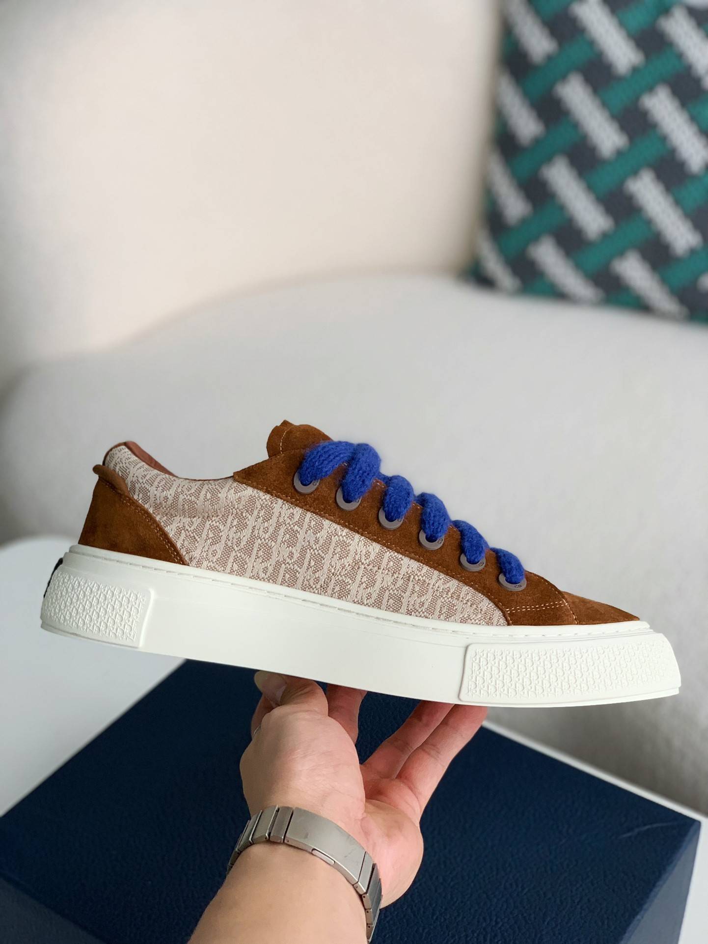 D*OR New B33 Sneaker