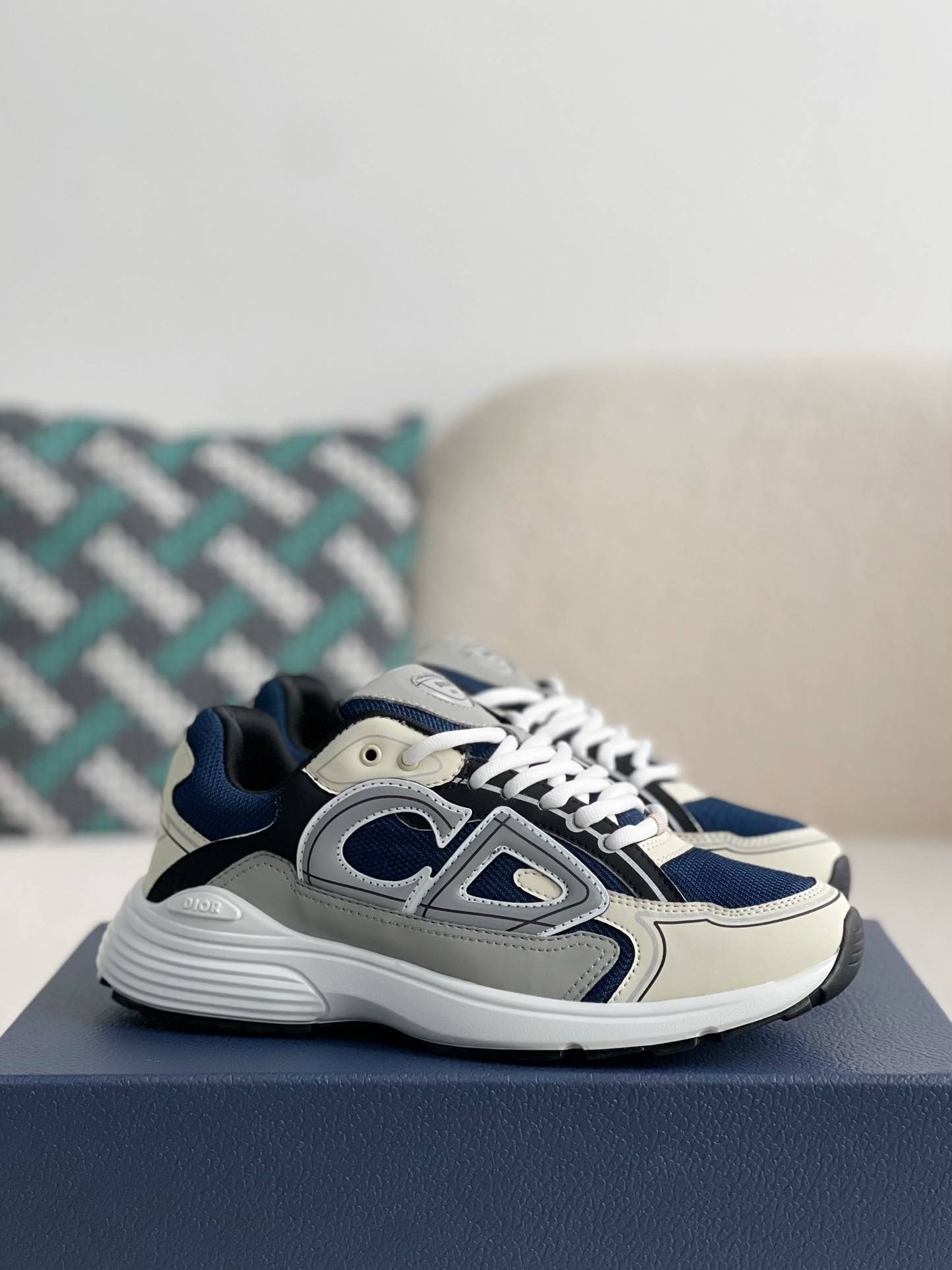 D*OR B30 New Sneaker