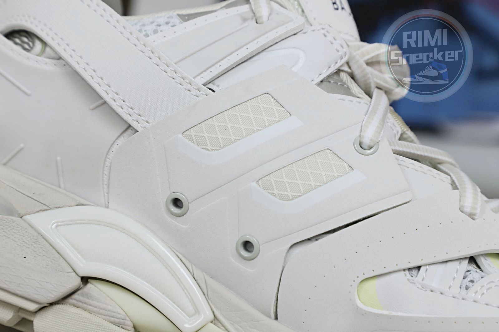 Balenciaga BLGA  Track（LED）