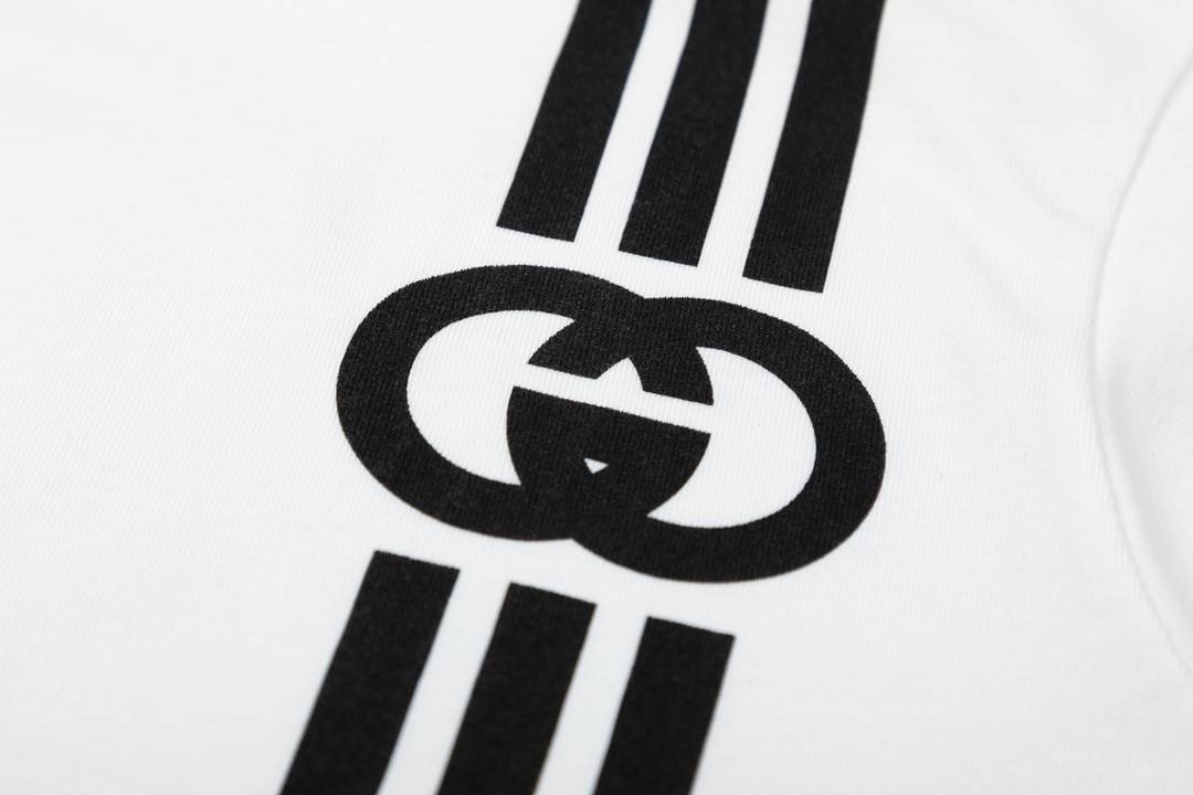 G*u*i 23ss double g vertical stripe foam printed t-shirt