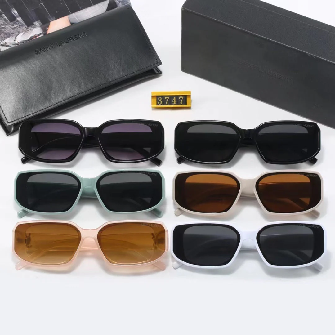 Minimalistic Retro Sunglasses