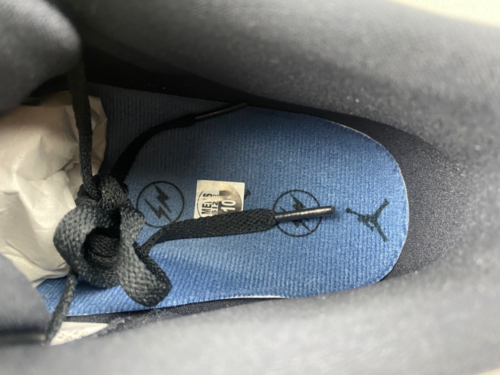 Fragment Design x Air Jordan 3 DA3595-001